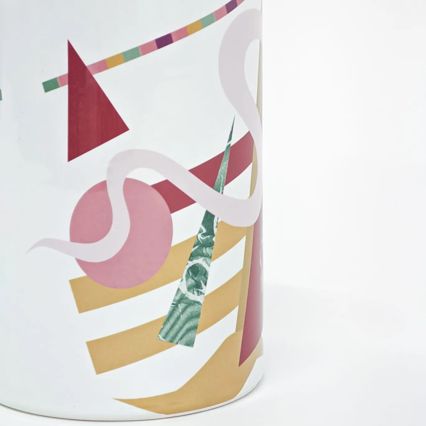 Alchimie vaso cilindrico in maiolica con decoro astratto