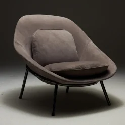 Amphora Lounge Chair di Noé Duchaufour-Lawrance