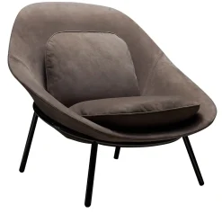 Amphora Lounge Chair di Noé Duchaufour-Lawrance