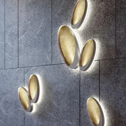 Applique a tre petali in metallo di Mammini Candido