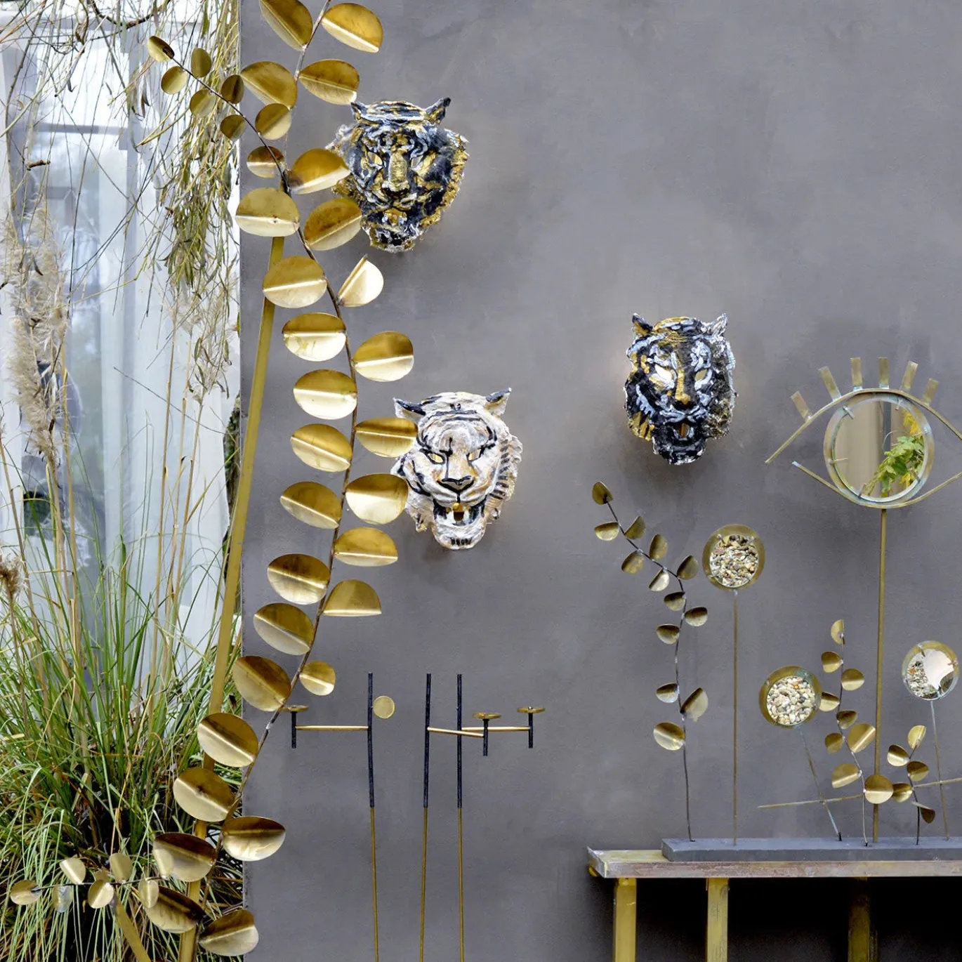 Applique Changeant Tigris Sconce #3