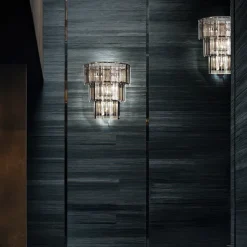 Applique da parete Roma con struttura black aubergine e vetro bronzo