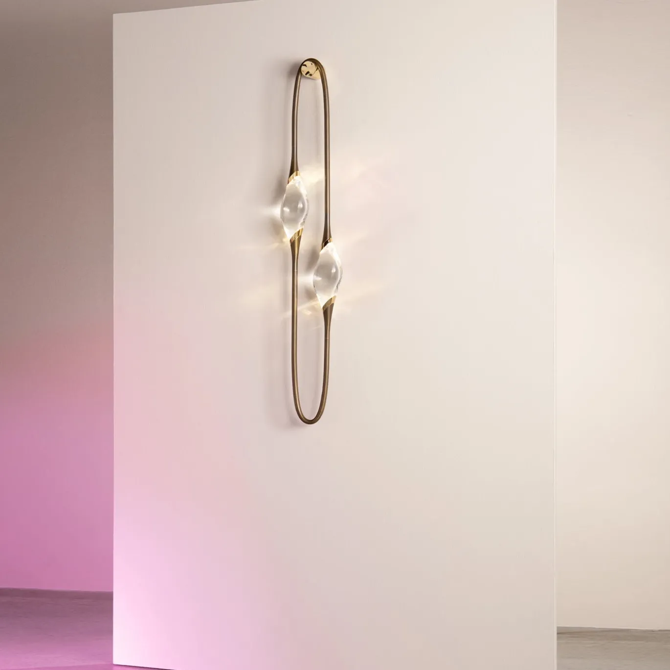 Applique Il Pezzo 12 in bronzo e ottone dorato