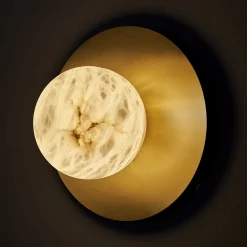 Applique Mini Alabaster Moon in ottone satinato