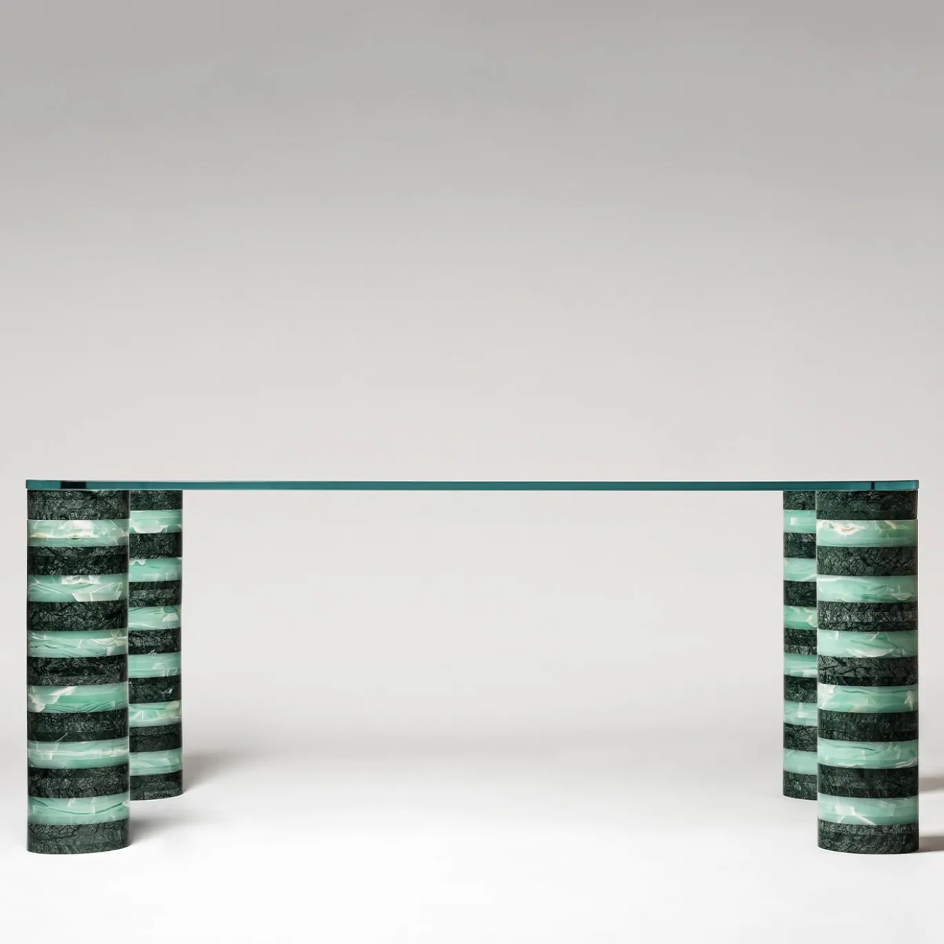 Architexture Living Table 01 di Patricia Urquiola