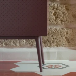 Armadietto alto Tiles Maroon