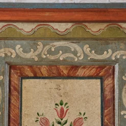 Armadio floreale tirolese del XVIII secolo