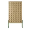 Armadio in legno di rovere Breathe con base e dettagli in ferro verde
