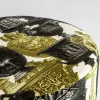 Base a cesto Roma e disegno di anfore antiche su pouf in velluto