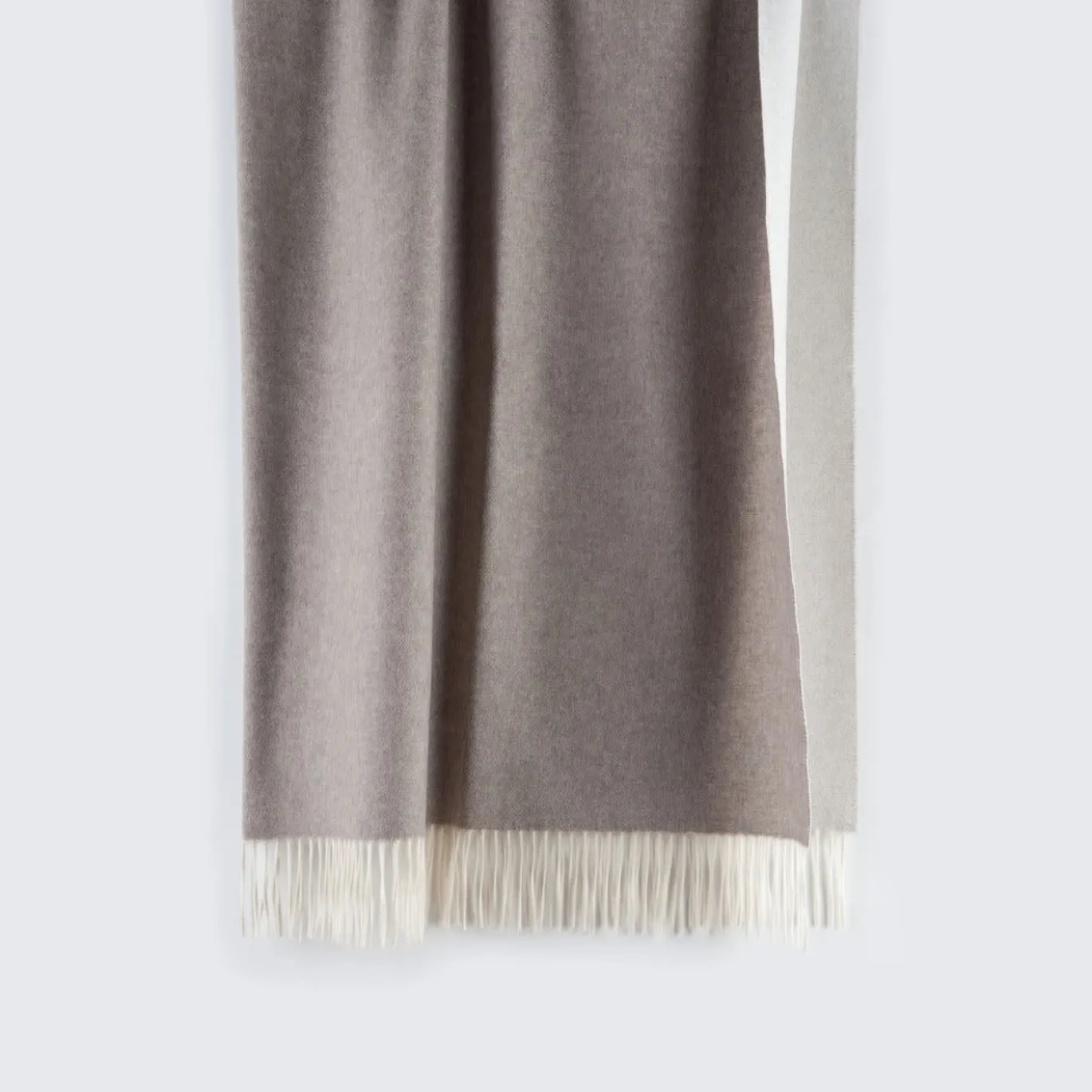 Biella60 Coperta grigio tortora