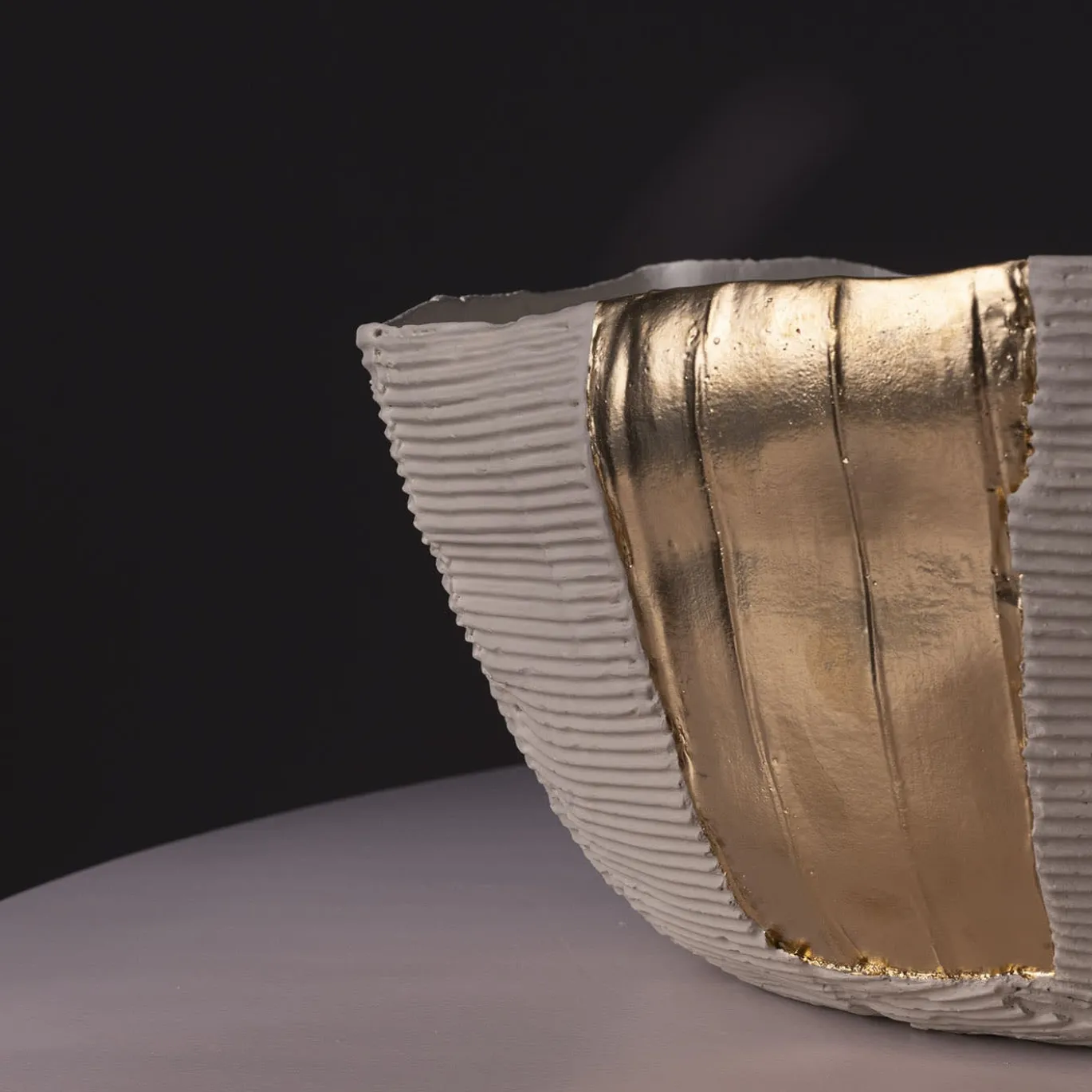 Bowl Cartoccio B17/Sabbia Chiaro con inserto dorato