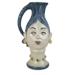 Brocca in ceramica con donna dai capelli blu