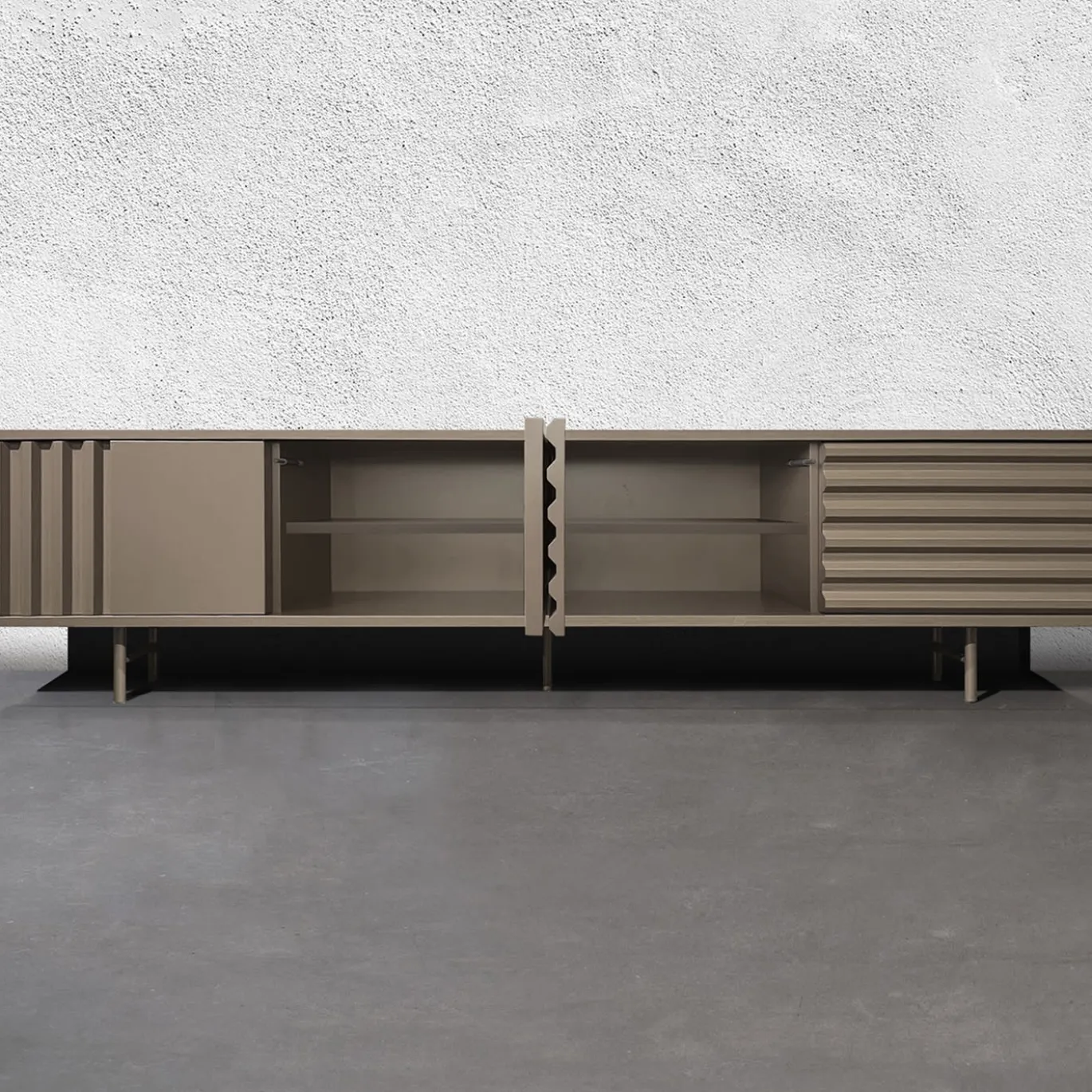 B-SIDE Credenza a 4 ante color beige sabbia