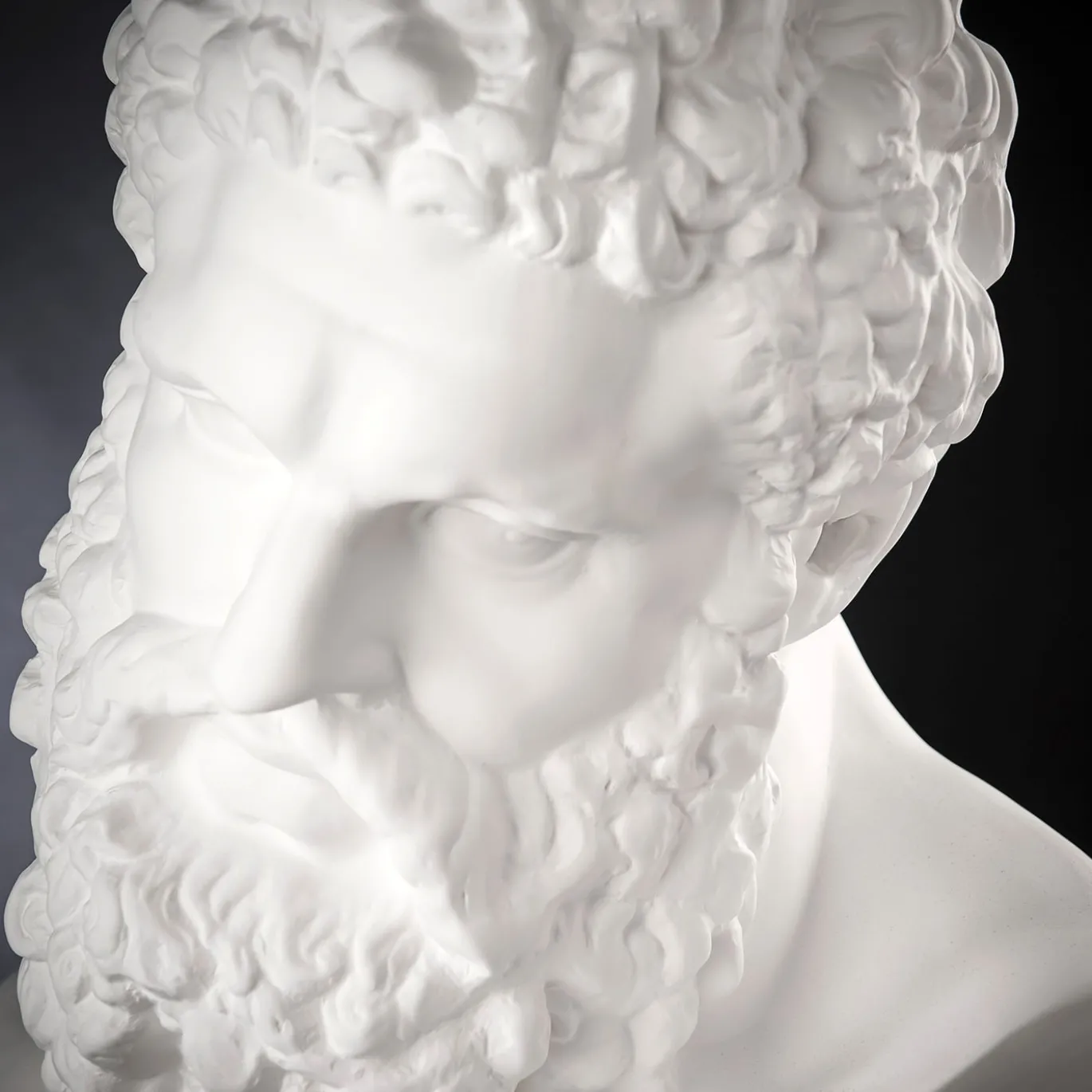 Busto di Ercole Bianco