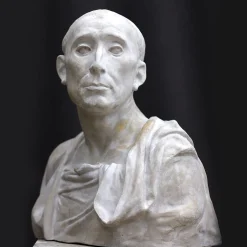 Busto di Niccol� da Uzzano in Gesso Bianco
