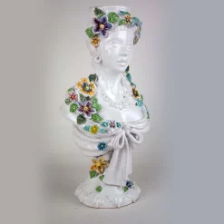 Busto di primavera in ceramica