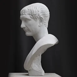 Busto di Traiano