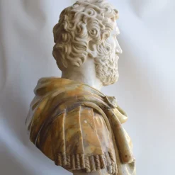 Busto in marmo dell'imperatore Antonino Pio