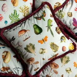 Cabinet De Curiosités Cuscino in velluto con elementi naturali #3