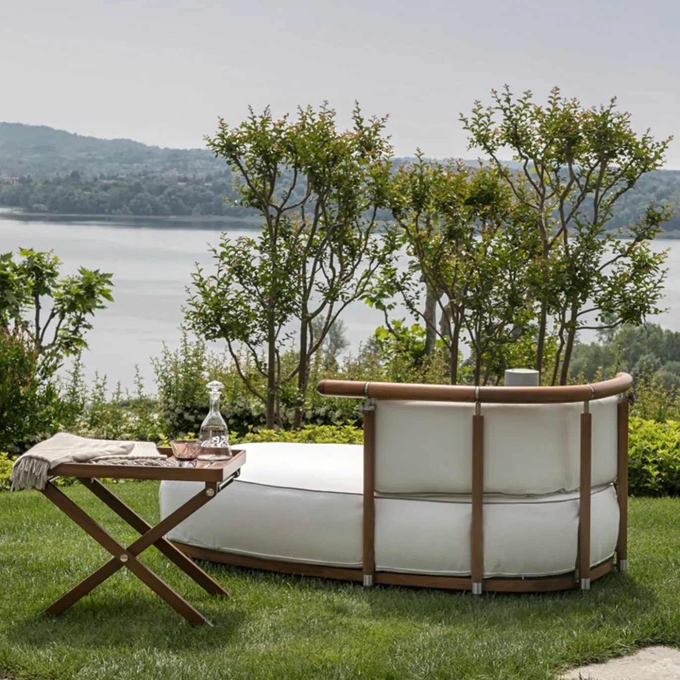 Camomilla Chaise Longue di Giovanna Azzarello