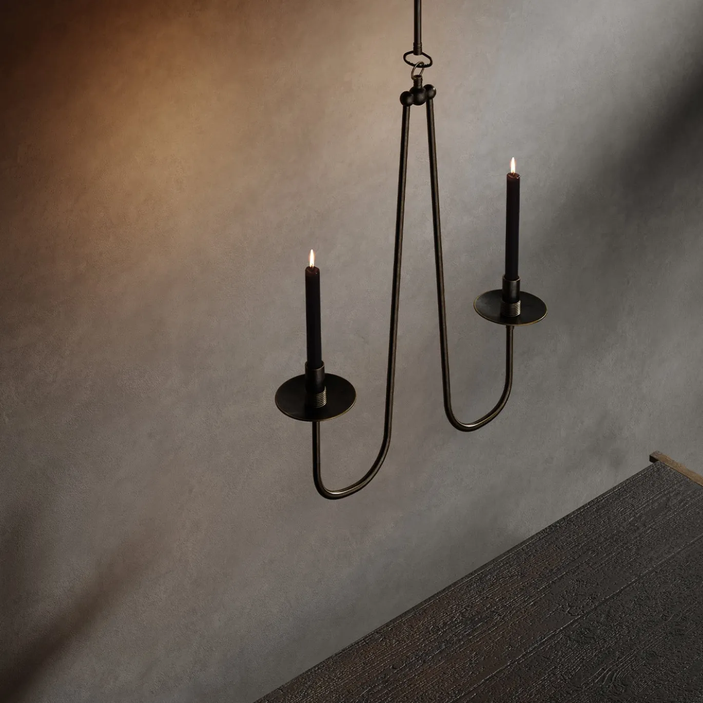 Candelabro da soffitto Penombra a doppio braccio in ottone scuro