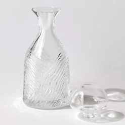 Caraffa in cristallo trasparente incisa a mano Grecale