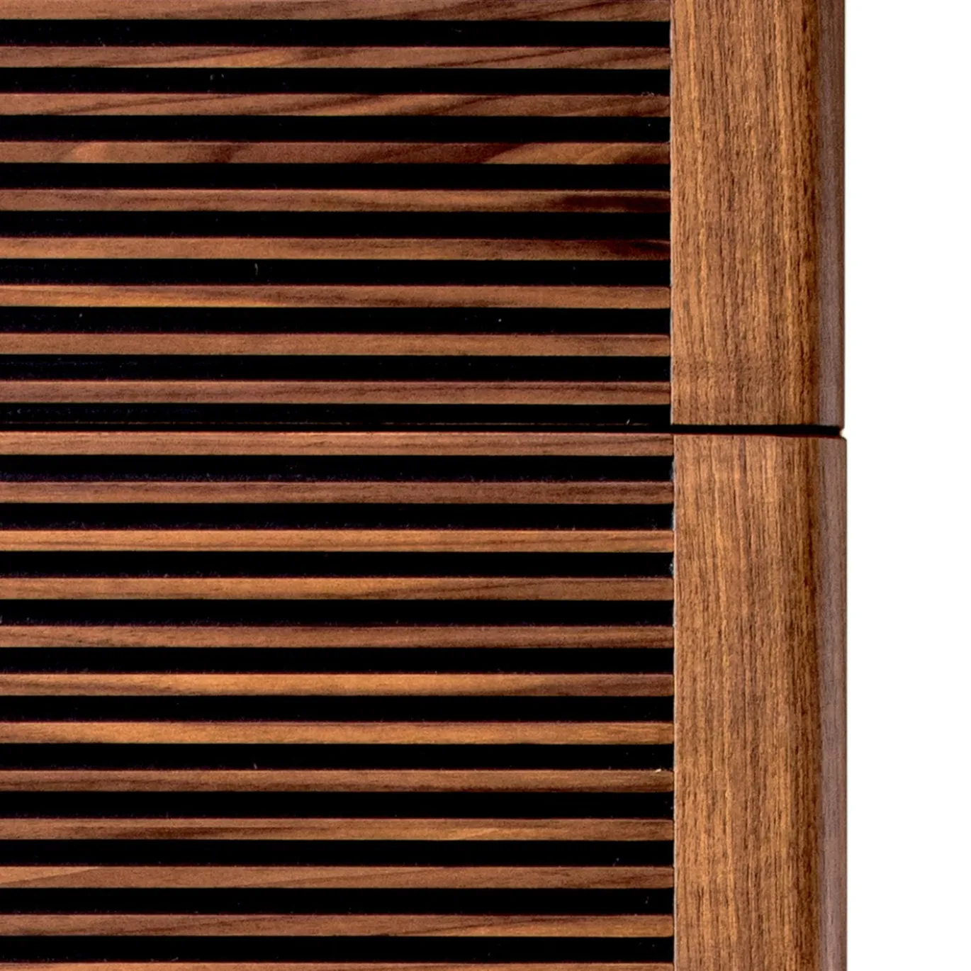 Cassettiera Riga Alta in Noce con Dettagli in Legno Scuro
