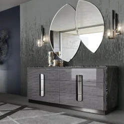 Cassettone grigio Madagascar