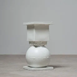 Cassola+Marostica tavolino in ceramica finitura sabbia bianca