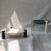 Centrotavola Block Stand alto in marmo Verde guatemala e Travertino