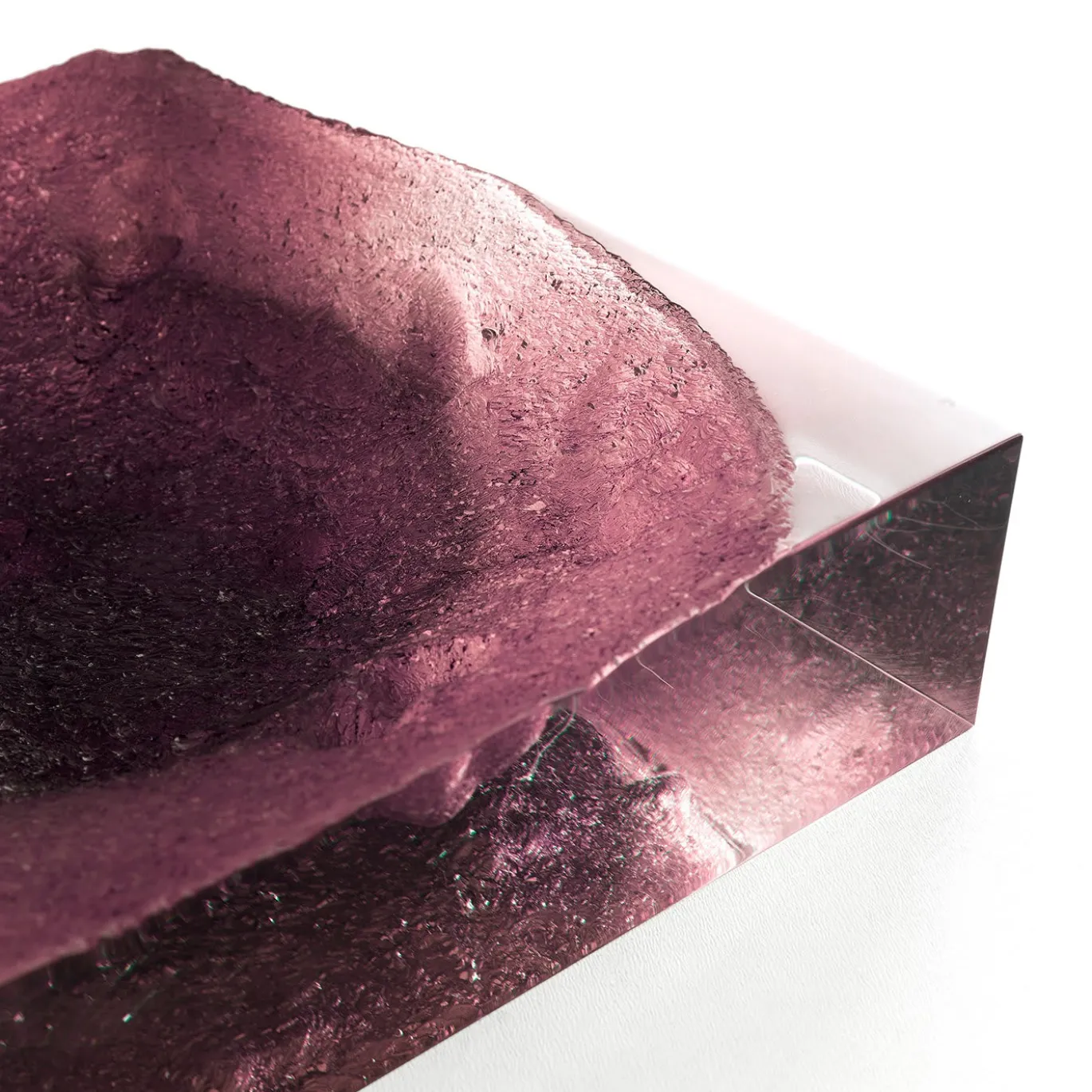 Centrotavola Glacoja Purple di Analogia Project