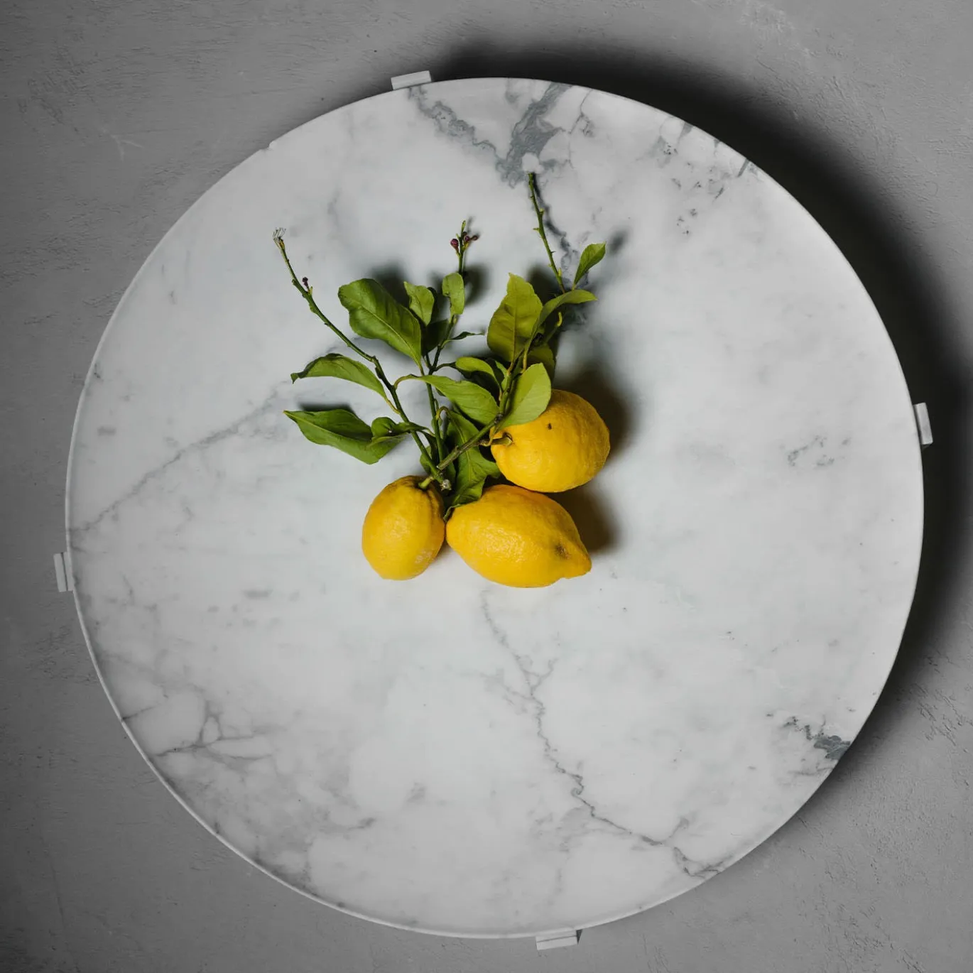 Centrotavola Imperial L in marmo Calacatta Carrara