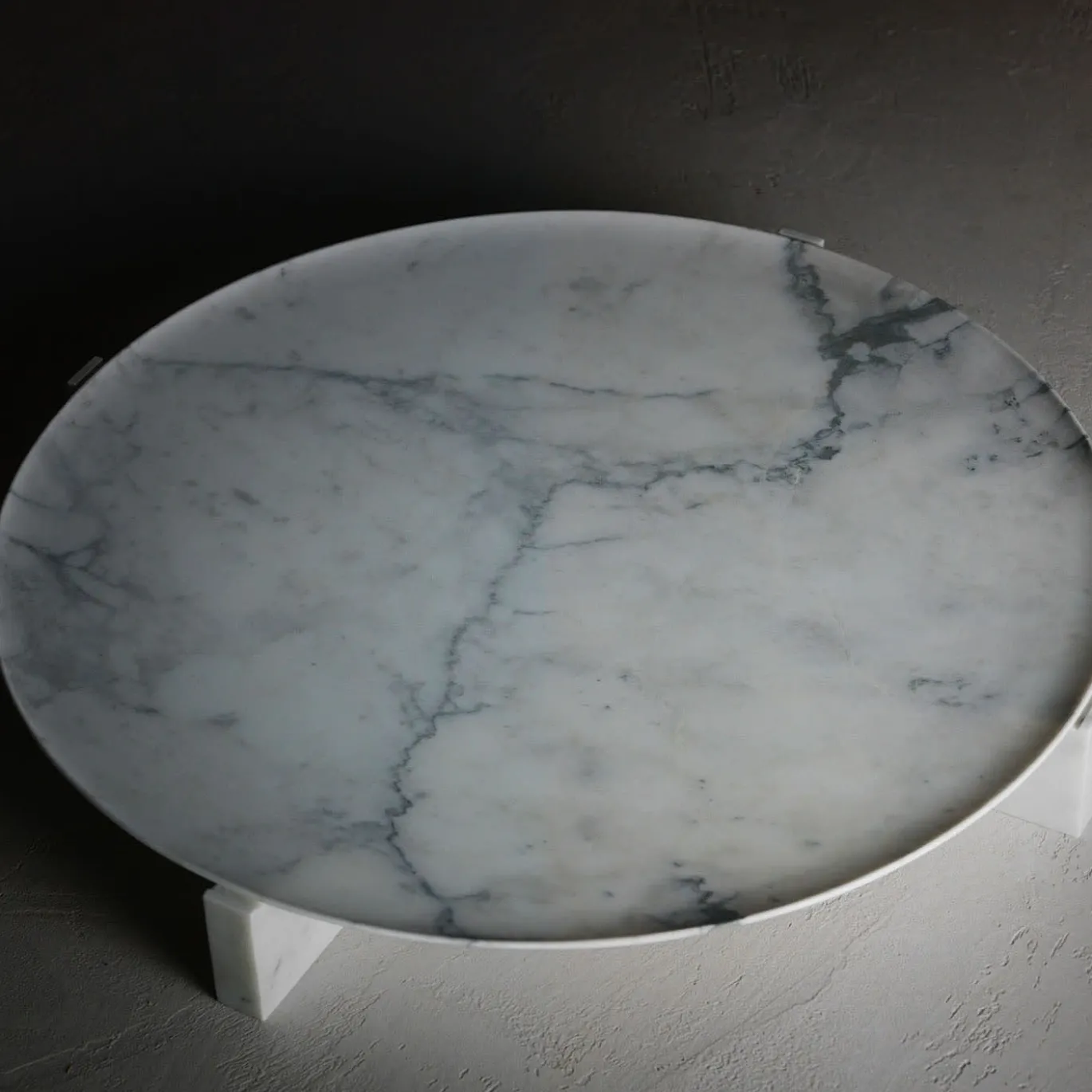 Centrotavola Imperial L in marmo Calacatta Carrara