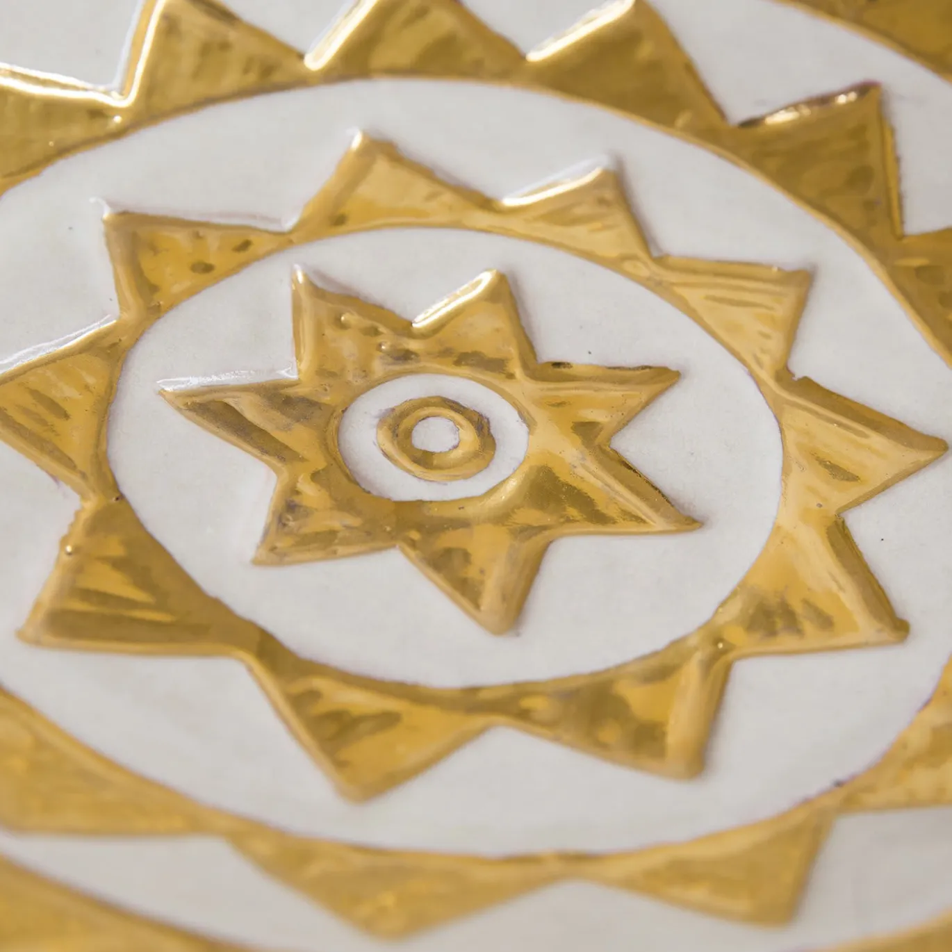Centrotavola in maiolica Triangolo