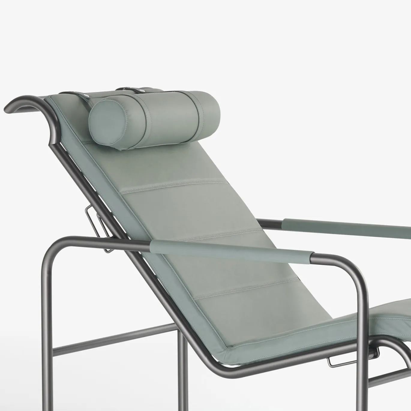 Chaise Longue Genni in pelle verde con pouf di Gabriele Mucchi