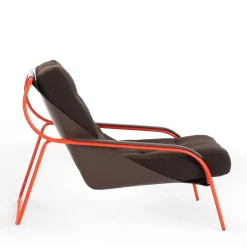 Chaise Longue Maggiolina Marrone con Struttura in Acciaio Arancione di Marco Zanuso