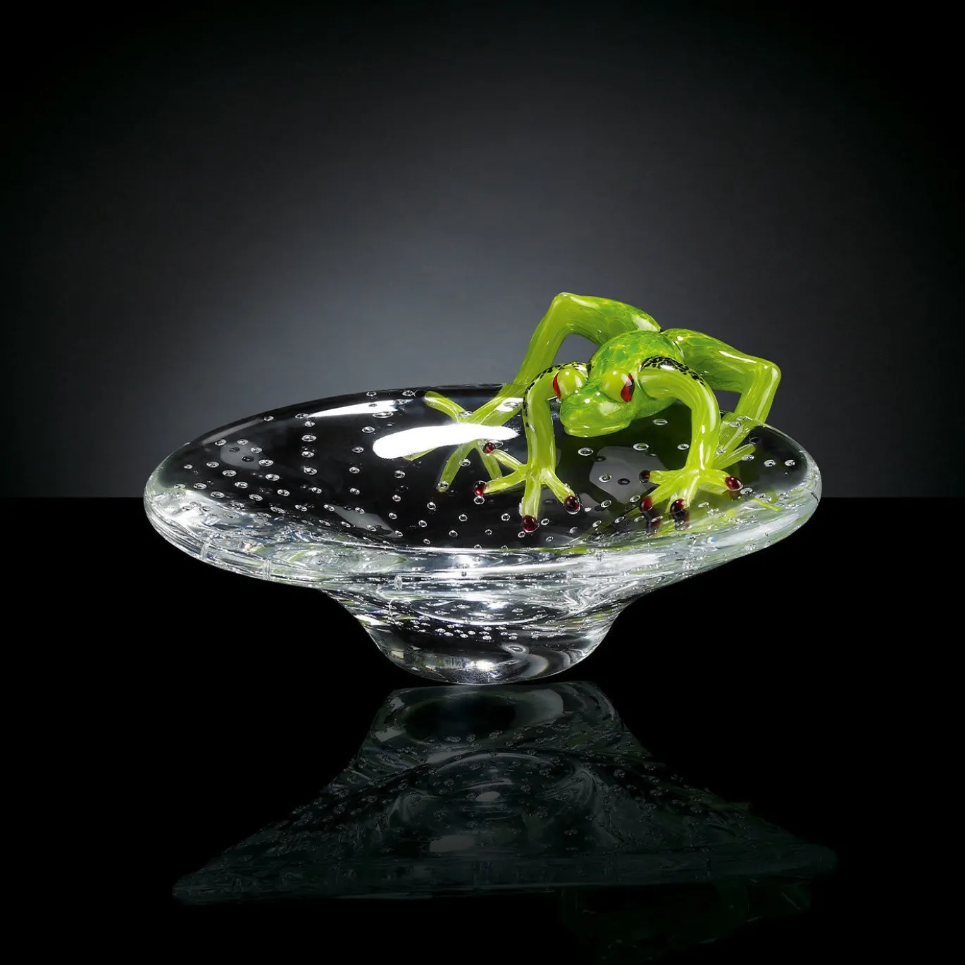 Ciotola rotonda con rana verde