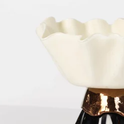 Ciotola scultorea Ballarina in vetro di Murano avorio e oro rosso effetto marmo