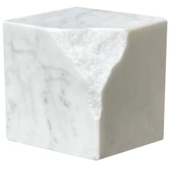 Colpo Da Maestro Scultura cubica bianca di grandi dimensioni