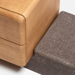 Comodino Brick NL in legno finitura Miele lucida con Base in marmo Porfido