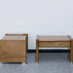 Comodino in pelle di capra vintage
