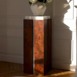 Como in legno di burl e onice bianco