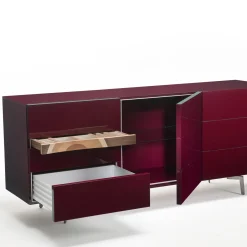 ComRì Credenza rossa con cassetti di Toyo Ito
