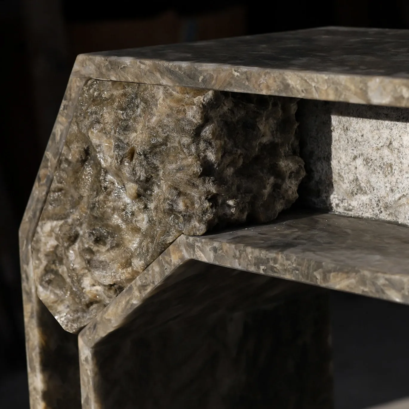 Console Limen grigio alabastro opaco con inserto