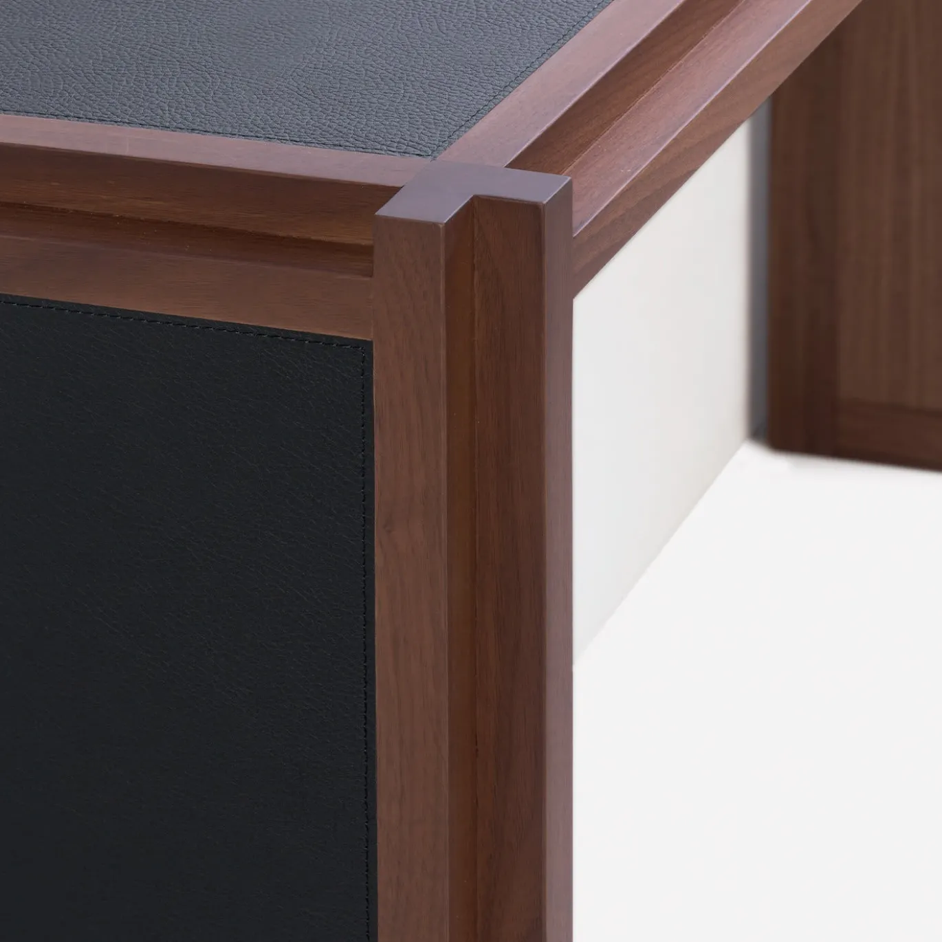 Console Structura