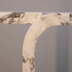 Console tagliata e piegata