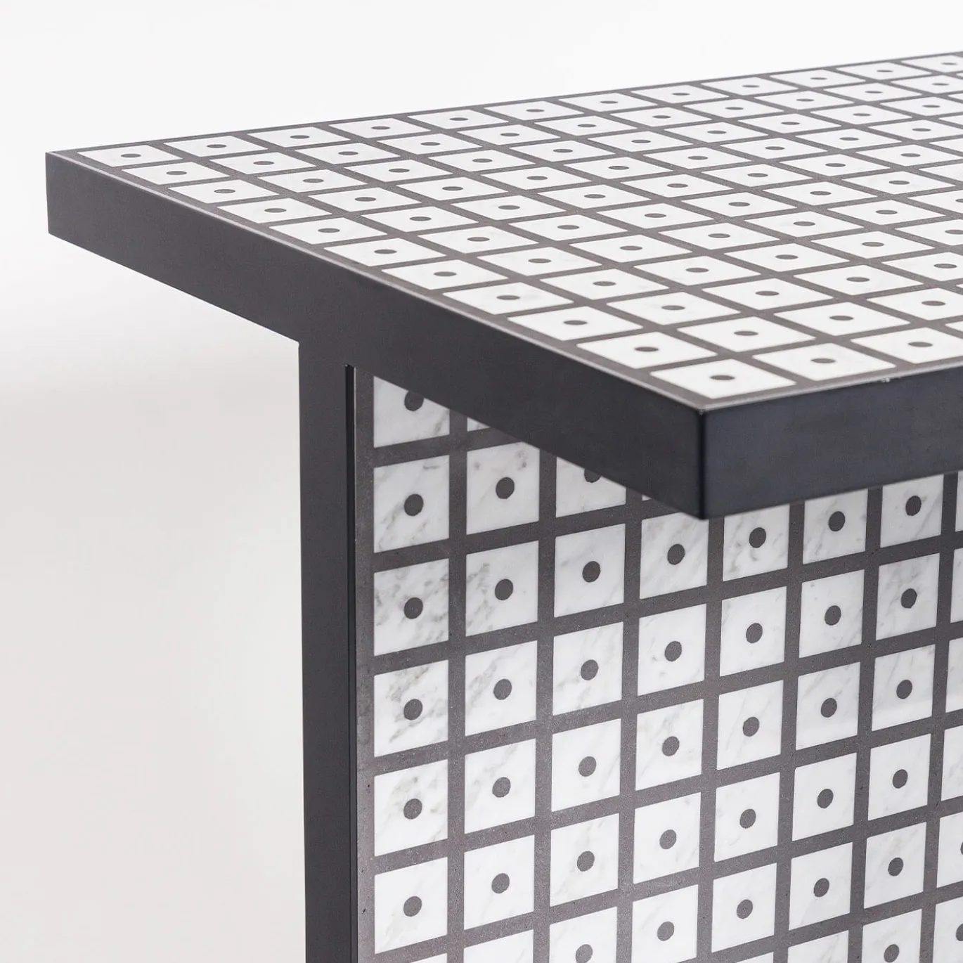 Console T-Profile di David e Nicolas Studio