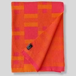 Coperta arancione Plusminus Bio di Angela Lorenz
