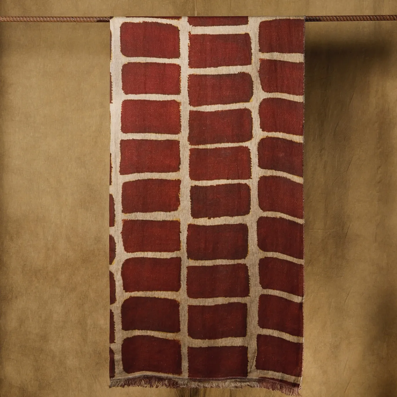 Coperta di lino di Scilla con motivo mattone-rosso e sabbia