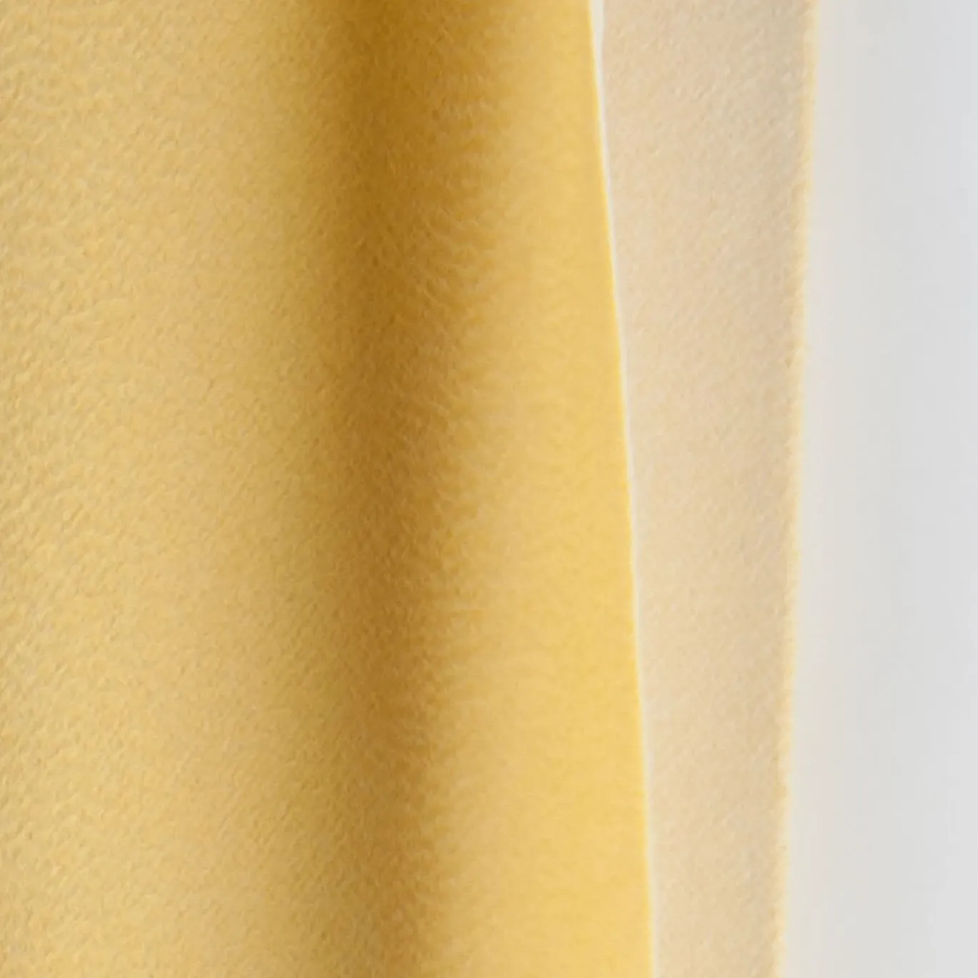 Coperta gialla di Biella